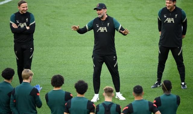 开云APP-争三冠！抢金球！6万红军球迷出征巴黎