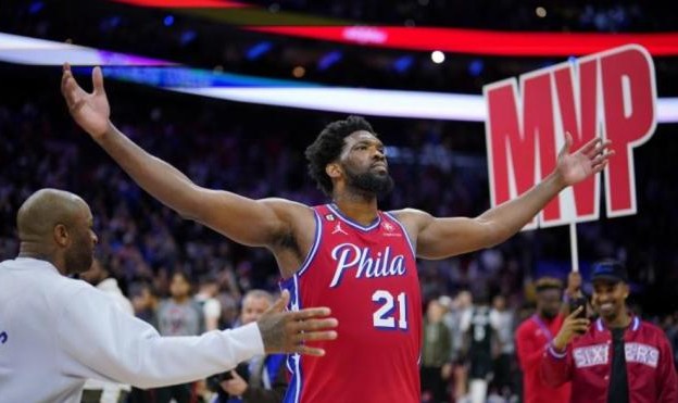 开云入口-一己之力撕毁防守 登顶MVP榜恩比德持续火爆输出