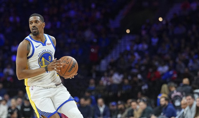 开云APP-万箭齐发！勇士外线疯狂发炮 连中6记三分一举获得16分领先