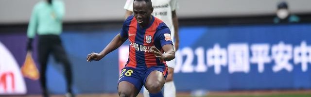 开云APP-生死战青岛竟让双外援当看客 想保级盼鸭梨救主？